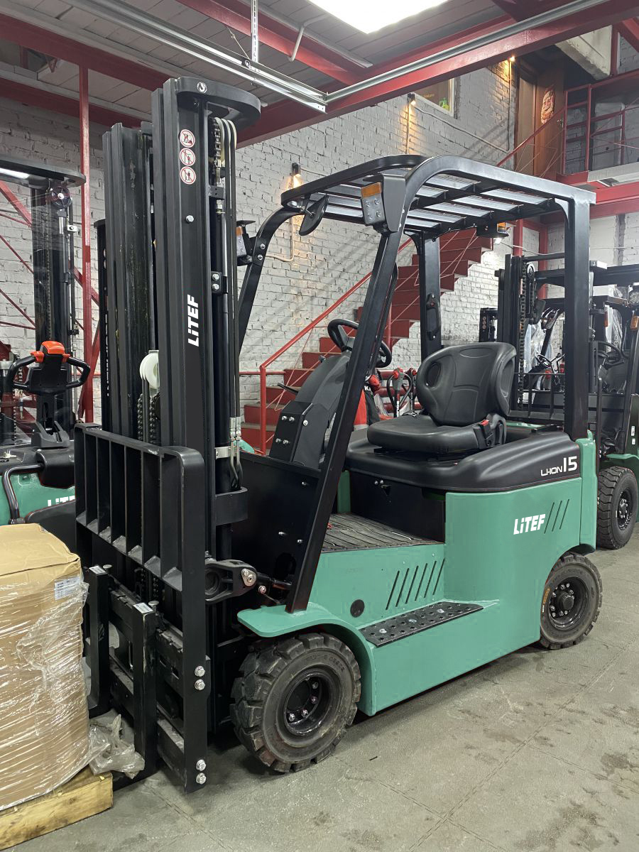 CPD15L1 1.500 kg lityum akülü elektrikli forklift