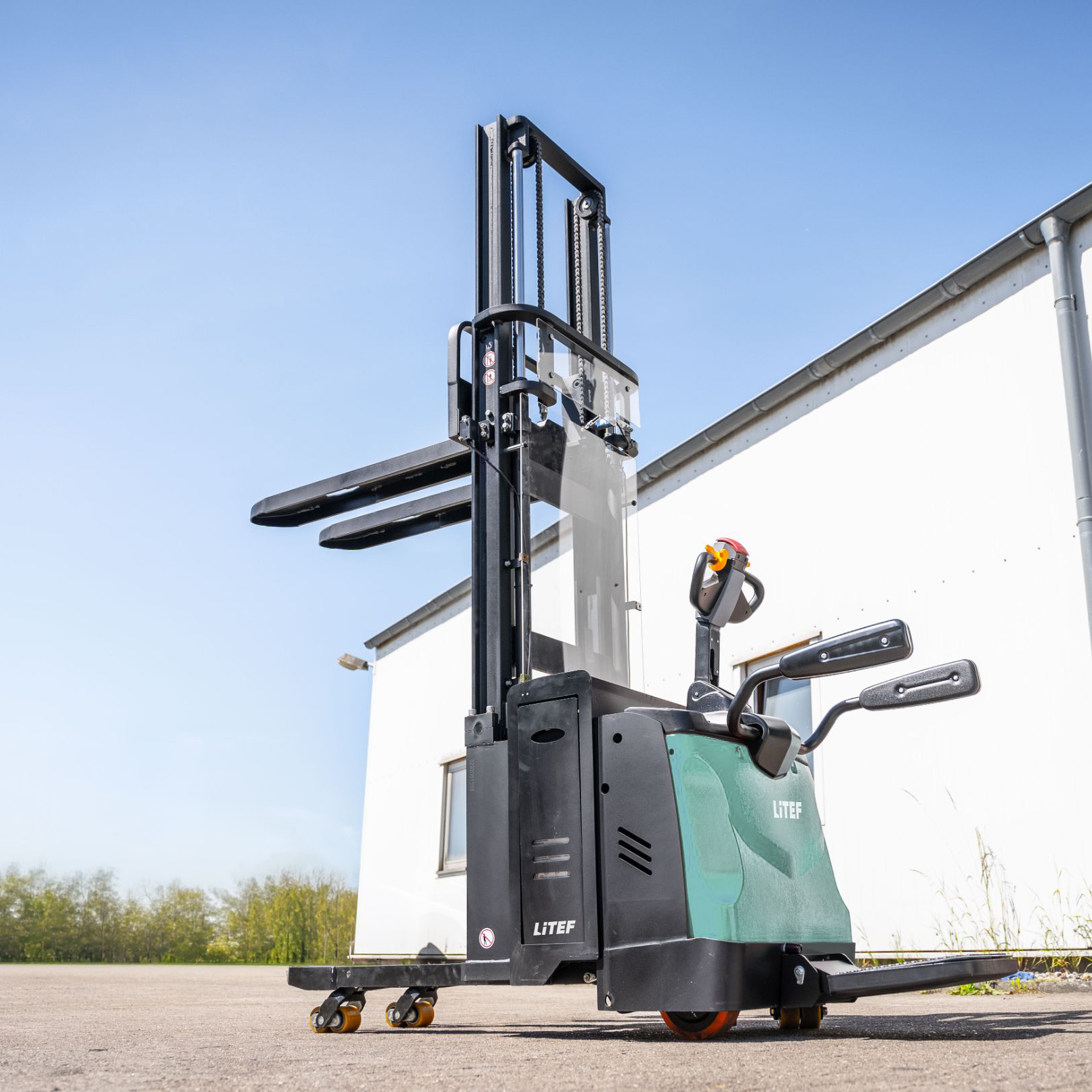 ES16-RSi initial lift çift palet taşıyan istif makinesi